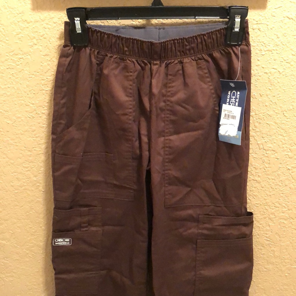 NWT Cherokee Workwear Uniform Scrub Pants. Size xxsmall. Modern Classic Petite.